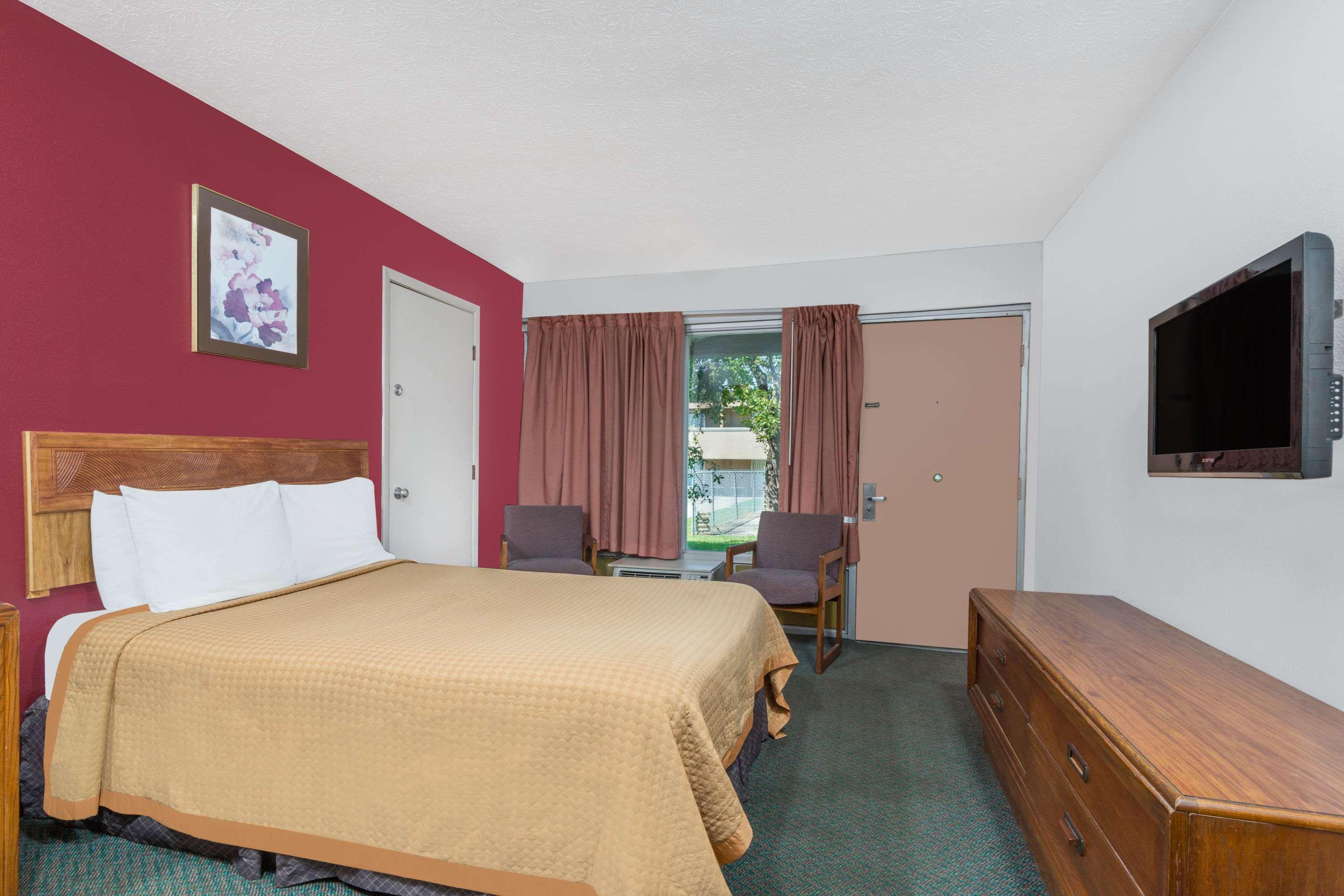 Days Inn By Wyndham Mt. Sterling Mount Sterling Exteriör bild