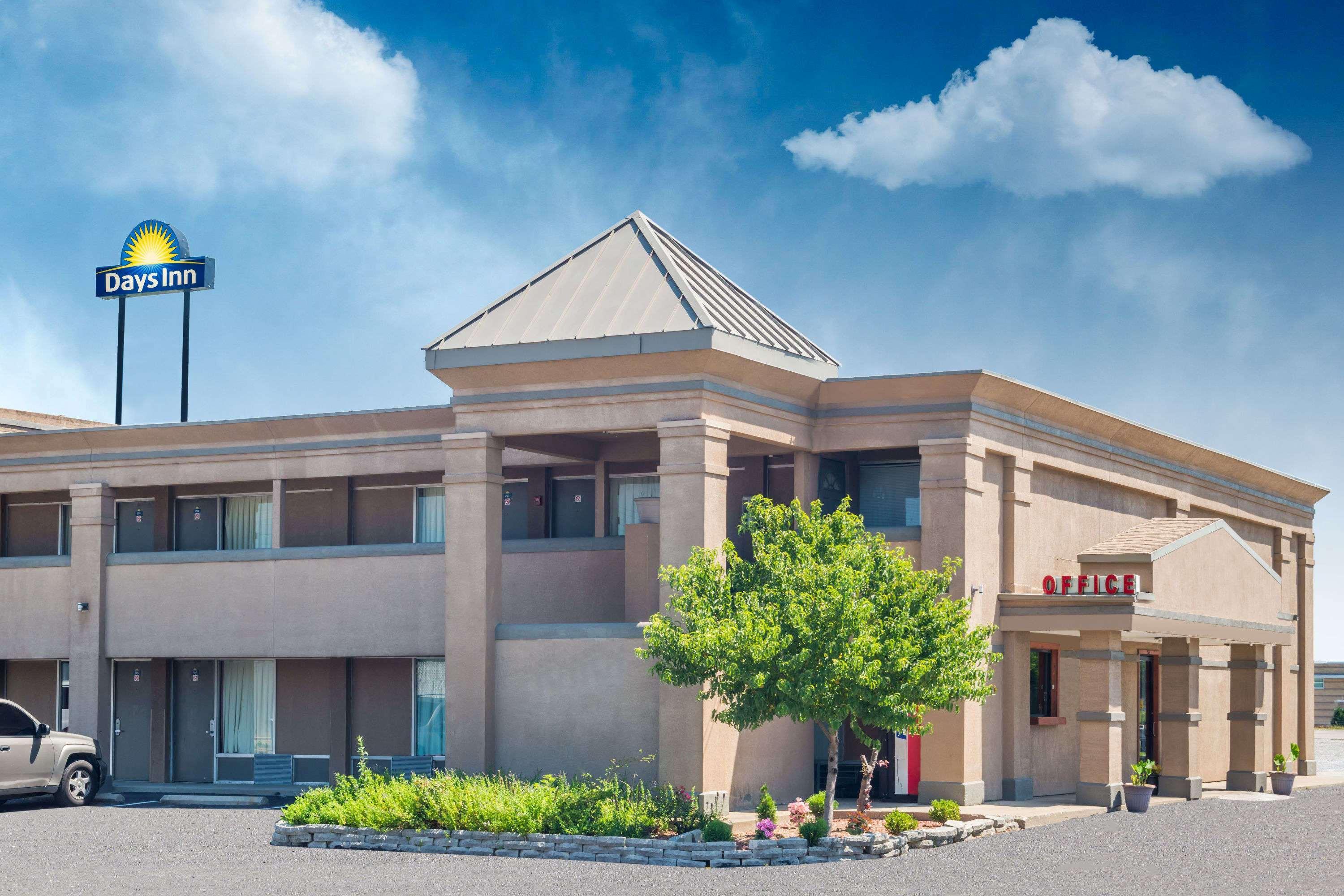 Days Inn By Wyndham Mt. Sterling Mount Sterling Exteriör bild