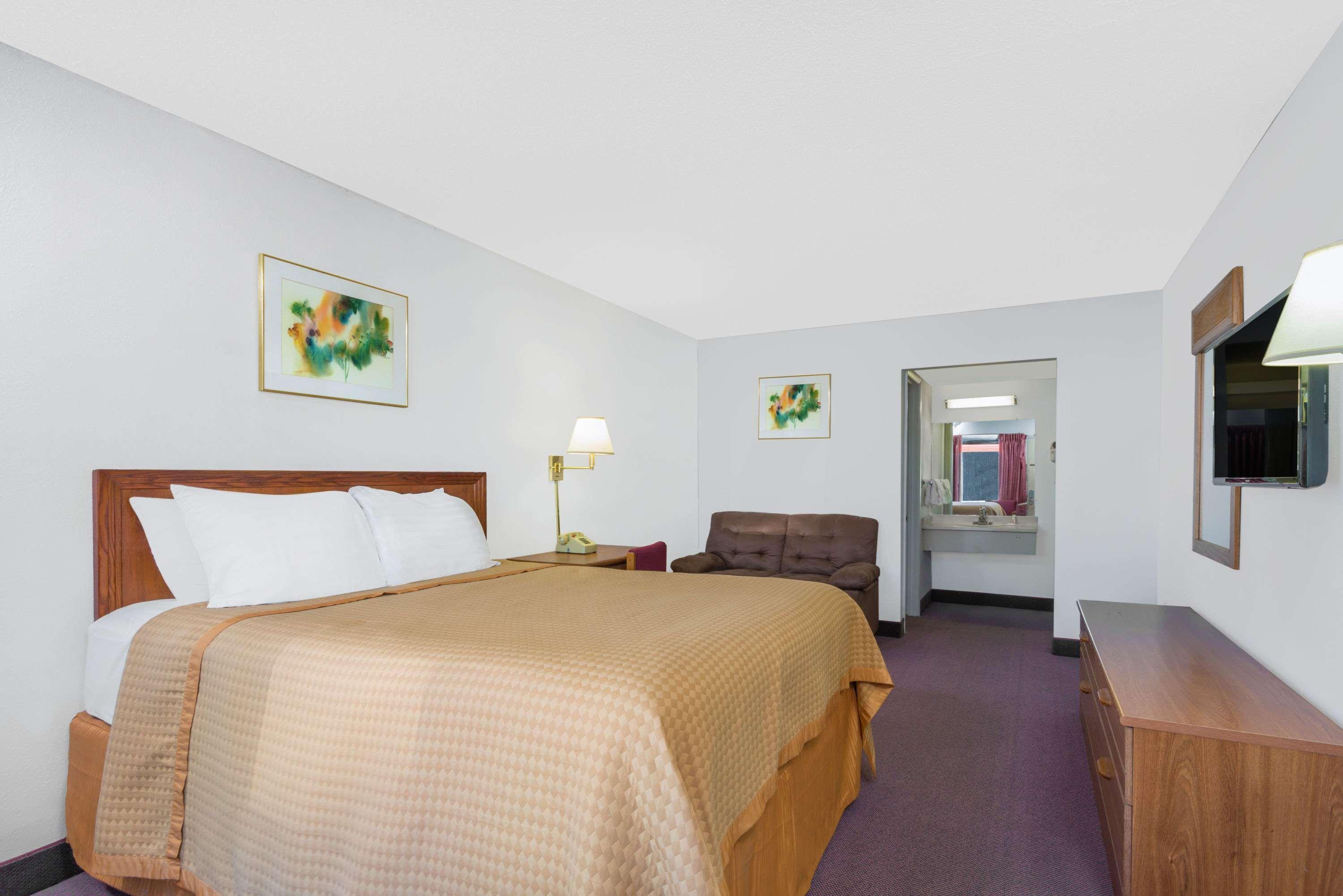 Days Inn By Wyndham Mt. Sterling Mount Sterling Exteriör bild