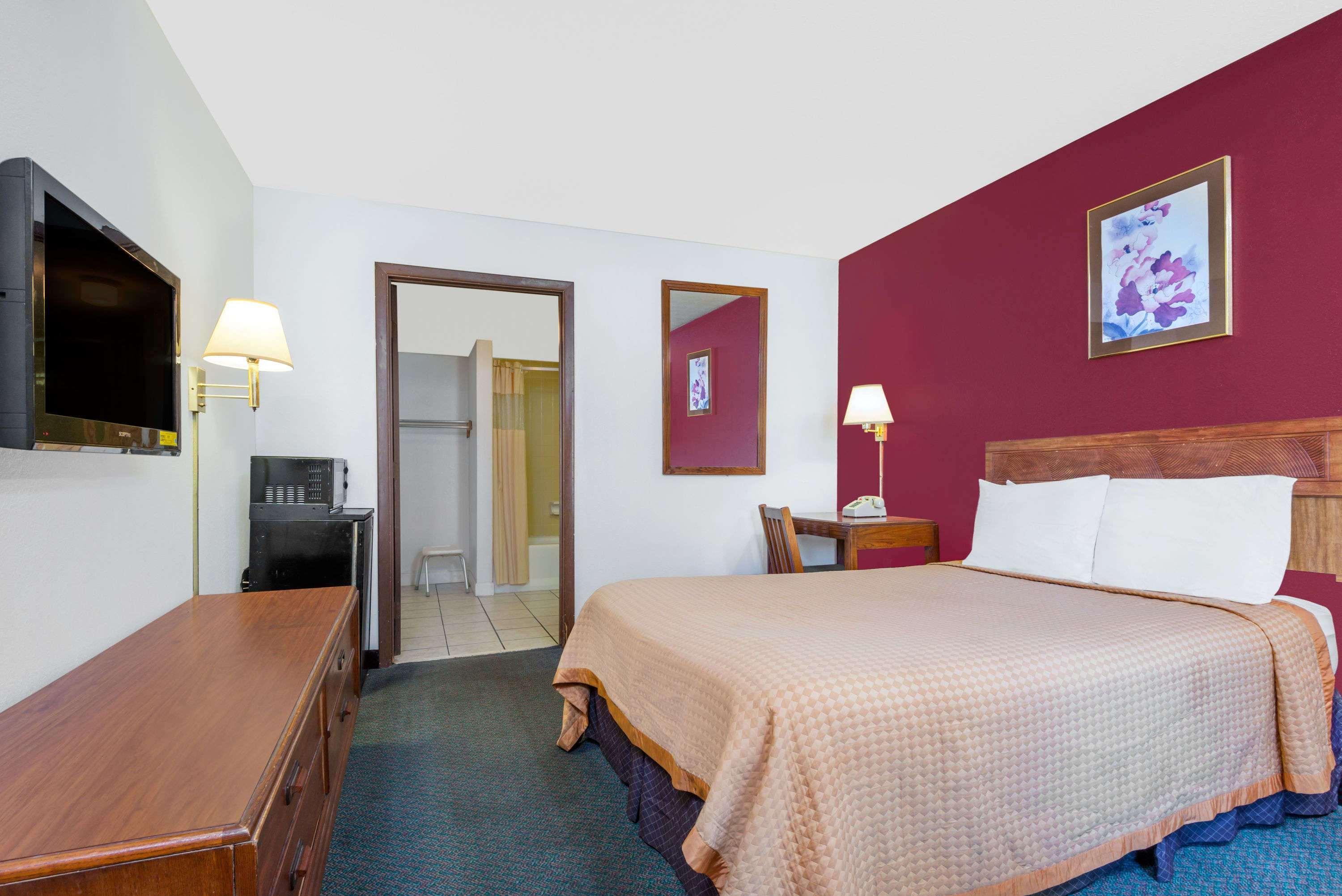 Days Inn By Wyndham Mt. Sterling Mount Sterling Exteriör bild